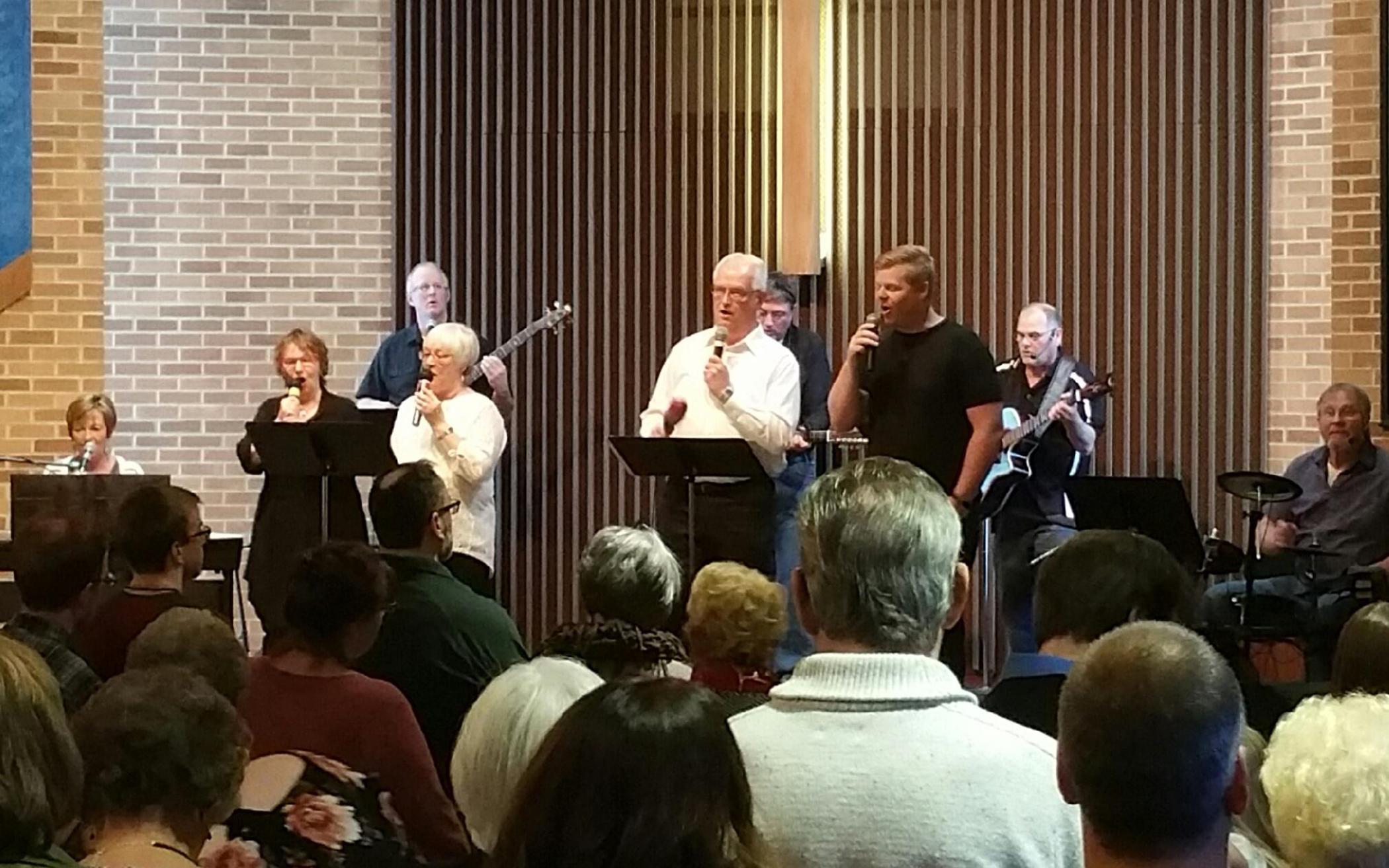 Iowa Church Hosts Praise Band Fest